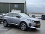 Peugeot 3008 1.6 HYbrid 225 GT VAN €25.900,- NU VOOR SLECHTS €23.877,- Uw LENTEVOORDEEL €2.023,- | ACC INCL. STOP&GO-FUNCTIE | MEMORY SEAT | ALCANTARA | ELEKTRISCHE KOFFERBAK | 19 INCH | FOCAL AUDIO | STOELVERWARMING | RIJKLAAR GELEVERD MET 12 MND BOVAG GARANTIE