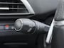 Peugeot 3008 1.6 HYbrid 225 GT VAN: 24.900,- VOOR: 22.440,- UW WKVOORDEEL: 2.460,- | ACC INCL. STOP&GO-FUNCTIE | MEMORY SEAT | ALCANTARA | ELEKTRISCHE KOFFERBAK | 19 INCH | FOCAL AUDIO | STOELVERWARMING | RIJKLAAR GELEVERD MET 12 MND BOVAG GARANTIE