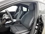 Mercedes-Benz CLA 200 Business Solution AMG 58 kWh | Premium pakket | Nightpakket | Smartphone integratie | Adaptieve cruisecontrol | Vast panoramadak | Memorypakket | Warmtepomp | MBUX Superscreen | Antidiefstal pakket |