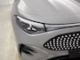 Mercedes-Benz CLA 200 Business Solution AMG 58 kWh | Premium pakket | Nightpakket | Smartphone integratie | URBAN GUARD | MBUX Superscreen | Memorypakket | Vast panoramadak | Warmtepomp | Adaptieve cruisecontrol |
