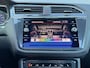 Volkswagen Tiguan 1.4 TSI eHybrid R-Line, Pano, IQ LED, Stuurverwarming, Trekhaak, ACC, Keyless, Achterbank verwarmd