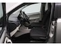 Volkswagen Up! 1.0 BMT move up! 2017 NAP | Camera | Cruise control | Bluetooth | Climate control | Dealer onderhouden | 2 Sleutels | Lichtsensor | Parkeersensoren