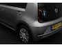 Volkswagen Up! 1.0 BMT move up! 2017 NAP | Camera | Cruise control | Bluetooth | Climate control | Dealer onderhouden | 2 Sleutels | Lichtsensor | Parkeersensoren