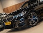 BMW 3-Serie Touring 330i 259PK M-Sport Executive Edition, NAP, Apple Carplay, Navi, Cam, Ambiënte Light, Leder/Alcan, Prive Glas,