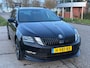 Skoda Octavia Combi 1.5 TSI Greentech Sport Business Automaat (BTW-auto) ECC Navi LED Sportstoelen LMV 18" Cruise TCS PDC Nw Apk!