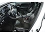 Volvo V40 2.0 D4 R-Design / Bi-Xenon / Navi / Cruisecontrol / Cam