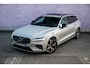 Volvo V60 2.0 T8 Recharge AWD R-Design | Plug-in Hybrid (PHEV) | Panoramadak | Harman Kardon Audio | Achteruitrijcamera | Parkeersensoren | Keyless Entry | Elektrische Achterklep | Navigatie | Apple Carplay | Android Auto