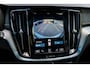 Volvo V60 2.0 T8 Recharge AWD R-Design | Plug-in Hybrid (PHEV) | Panoramadak | Harman Kardon Audio | Achteruitrijcamera | Parkeersensoren | Keyless Entry | Elektrische Achterklep | Navigatie | Apple Carplay | Android Auto