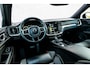 Volvo V60 2.0 T8 Recharge AWD R-Design | Plug-in Hybrid (PHEV) | Panoramadak | Harman Kardon Audio | Achteruitrijcamera | Parkeersensoren | Keyless Entry | Elektrische Achterklep | Navigatie | Apple Carplay | Android Auto