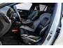 Volvo V60 2.0 T8 Recharge AWD R-Design | Plug-in Hybrid (PHEV) | Panoramadak | Harman Kardon Audio | Achteruitrijcamera | Parkeersensoren | Keyless Entry | Elektrische Achterklep | Navigatie | Apple Carplay | Android Auto