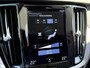 Volvo V60 2.0 T8 Recharge AWD Business Pro | Plug-in Hybrid (PHEV) | Trekhaak | Harman Kardon Audio | Achteruitrijcamera | Lichtmetalen Velgen 19 inch | Navigatie | Apple Carplay | BLIS | Cruise Control Adaptief