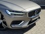 Volvo V60 2.0 T8 Recharge AWD Business Pro | Plug-in Hybrid (PHEV) | Trekhaak | Harman Kardon Audio | Achteruitrijcamera | Lichtmetalen Velgen 19 inch | Navigatie | Apple Carplay | BLIS | Cruise Control Adaptief
