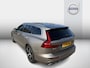 Volvo V60 2.0 T8 Recharge AWD Business Pro | Plug-in Hybrid (PHEV) | Trekhaak | Harman Kardon Audio | Achteruitrijcamera | Lichtmetalen Velgen 19 inch | Navigatie | Apple Carplay | BLIS | Cruise Control Adaptief