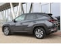 Hyundai Tucson 1.6 T-GDi HEV 230PK COMFORT Navi carplay | Cruise | Camera | Clima | Privacy Glas | 17 Inch Lm |