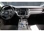 Volvo V60 2.0 T5 Momentum Navigatie/Parkeersensor/Half-Leer/18"inch lmv