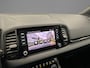 Skoda Karoq Sportline Business 1.5 TSI 150pk Cruise control, Navigatie, Achteruitrijcamera, LED koplampen, Stoelverwarming, App connect, Parkeersensoren, Stuurwiel verwarmd