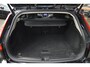 Volvo V60 T6 Hybride Ultimate Dark Long Range | Bowers & Wilkins | Head-Up Display | Panoramadak | Stoel + Stuur Verwarmd |