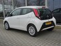 Toyota Aygo 1.0 VVT-i x-play Automaat | CarPlay | Achteruitrijcamera | Airco