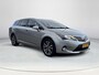 Toyota Avensis Wagon 2.0 VVTi Dynamic Business | Trekhaak | Stoelverwarming |