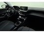 Peugeot 2008 1.2 PureTech Allure Pack | Apple carplay/Android auto | Navigatie | Achteruitrijcamera | Trekhaak | Lichtmetalen velgen 17'' | Cruise control | Keyless start |