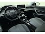 Peugeot 2008 1.2 PureTech Allure Pack | Apple carplay/Android auto | Navigatie | Achteruitrijcamera | Trekhaak | Lichtmetalen velgen 17'' | Cruise control | Keyless start |