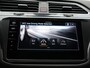 Volkswagen Tiguan 1.4 TSI eHybrid Elegance Automaat - IQ light - Panorama-dak - HUD - Leer - Navigatie - Stoelverwarming - 360 Camera