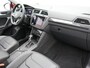 Volkswagen Tiguan 1.4 TSI eHybrid Elegance Automaat - IQ light - Panorama-dak - HUD - Leer - Navigatie - Stoelverwarming - 360 Camera