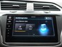 Volkswagen Tiguan 1.4 TSI eHybrid Elegance Automaat - IQ light - Panorama-dak - HUD - Leer - Navigatie - Stoelverwarming - 360 Camera