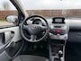 Toyota Aygo 1.0-12V Dynamic Navigator 1e Eigenaar | 5Drs | Airco | Navi | LM | A.S. Banden