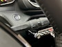 Peugeot e-208 EV Active Pack 50 kWh *Fase 3 laden* SOH 94% / Apple Carplay / Cruise Control / PDC V&A / LED / 16"LMV / Org.NL!