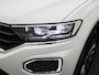 Volkswagen T-Roc 1.5 TSI 150PK DSG Style · Camera · Panoramadak · Apple/Android Car Play · Trekhaak · Navigatie · 17'' Inch ·