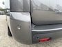 Peugeot e-Traveller 75 kWh Business Allure VIP Long | 100 % Elektrisch | Automaat | Lengte 3 | Vol Opties ! | Lederen Bekleding | Panoramadak | 8-Zitplaatsen | Stoelverwarming | 2x Elektrische Zijschuifdeur | Achterklep | Climate Control | Navigatie | Lichtmetalen Velgen | Slechts 27.400 Km ! |