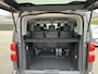 Peugeot e-Traveller 75 kWh Business Allure VIP Long | 100 % Elektrisch | Automaat | Lengte 3 | Vol Opties ! | Lederen Bekleding | Panoramadak | 8-Zitplaatsen | Stoelverwarming | 2x Elektrische Zijschuifdeur | Achterklep | Climate Control | Navigatie | Lichtmetalen Velgen | Slechts 27.400 Km ! |