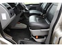 Volkswagen Transporter TDI 2.5 | 5 Cilinder | Zeer nette Camper! | Hefdak | Cruise controle | Airco | Trekhaak | Achteruitrijcamera | Apple CarPlay/Android Auto | DAB+ | 4 Persoons | 2 Slaapplekken | Lederen bekleding | Keuken | 20 Inch LMV |