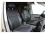 Volkswagen Transporter TDI 2.5 | 5 Cilinder | Zeer nette Camper! | Hefdak | Cruise controle | Airco | Trekhaak | Achteruitrijcamera | Apple CarPlay/Android Auto | DAB+ | 4 Persoons | 2 Slaapplekken | Lederen bekleding | Keuken | 20 Inch LMV |