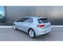 Volkswagen Golf Life Edition eHybrid | 'App-Connect' draadloze smartphone integratie | Achterbank in ongelijke delen neerklapbaar incl. middenarmsteun en doorlaadmogelijkheid | Afstandscontrolesysteem (Front Assist)