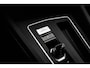 Volkswagen Golf Life Edition eHybrid | 'App-Connect' draadloze smartphone integratie | Achterbank in ongelijke delen neerklapbaar incl. middenarmsteun en doorlaadmogelijkheid | Afstandscontrolesysteem (Front Assist)