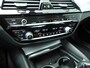 BMW 5-Serie Sedan 530i Trekhaak / Active cruise / Head-up / LED / Park assist / Camera / Alu wielen 17 inch