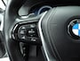 BMW 5-Serie Sedan 530i Trekhaak / Active cruise / Head-up / LED / Park assist / Camera / Alu wielen 17 inch
