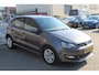 Volkswagen Polo 1.2 TSI Highline Stoelverwarming/Parkeer sensoren/Climate control/Cruise control/Licht metalen velgen