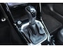 Volkswagen T-Roc 1.5 TSI R-Line Panoramadak/ IQ.Light/Stoelverwarming/Achteruitrijcamera/Apple carplay/Adaptieve cruise control/Lane assist/Elektrische achterklep/Keyless entry/Verkeersbord herkenning/Draadloze telefoonlader