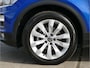 Volkswagen T-Roc 1.5 TSI AUTOMAAT | stoelverwarming | verwarmd stuur | all-season-banden | Apple Carplay / Android auto