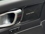 Volvo XC40 1.5 T5 Recharge R-Design NL-auto | Schuif- Kanteldak | H&K | Trekhaak | Stoelverwarming | Memory | Adaptive Cruise