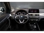 BMW X1 sDrive20i Executive Edition | NAP! | DEALER.OND | PANO | HUD | TREKHAAK | STOELVERWARMING |