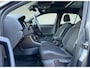 Volkswagen T-Roc 1.5 TSI Sport R-line - Panorama - Tekhaak - Beats