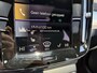 Volvo XC40 Plug-in Hybrid T5 Inscription Expression | Panoramadak | Stoel- en stuurverwarming | Achteruitrijcamera | Parkeersensoren voor + achter | Climate control | Cruise control | LED koplampen | Navigatie | Apple Carplay / Android Auto |