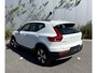 Volvo XC40 Plug-in Hybrid T5 Inscription Expression | Panoramadak | Stoel- en stuurverwarming | Achteruitrijcamera | Parkeersensoren voor + achter | Climate control | Cruise control | LED koplampen | Navigatie | Apple Carplay / Android Auto |