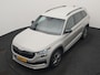 Skoda Kodiaq 1.5 TSI Sportline Business 150pk DSG | Trekhaak Af Fabriek | Adaptive Cruise | Camera | Alcantara Sportstoelen Memory & Verwarmd | Keyless | Sfeerverlichting | Apple Carplay | Virtual | Navigatie | DAB |