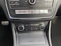 Mercedes-Benz A-klasse 180 Business Solution AMG Edition AUT. | leder/alcantara | 18 inch AMG velgen | navigatie | sportstoelen | sfeerverl.