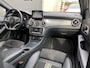 Mercedes-Benz A-klasse 180 Business Solution AMG Edition AUT. | leder/alcantara | 18 inch AMG velgen | navigatie | sportstoelen | sfeerverl.